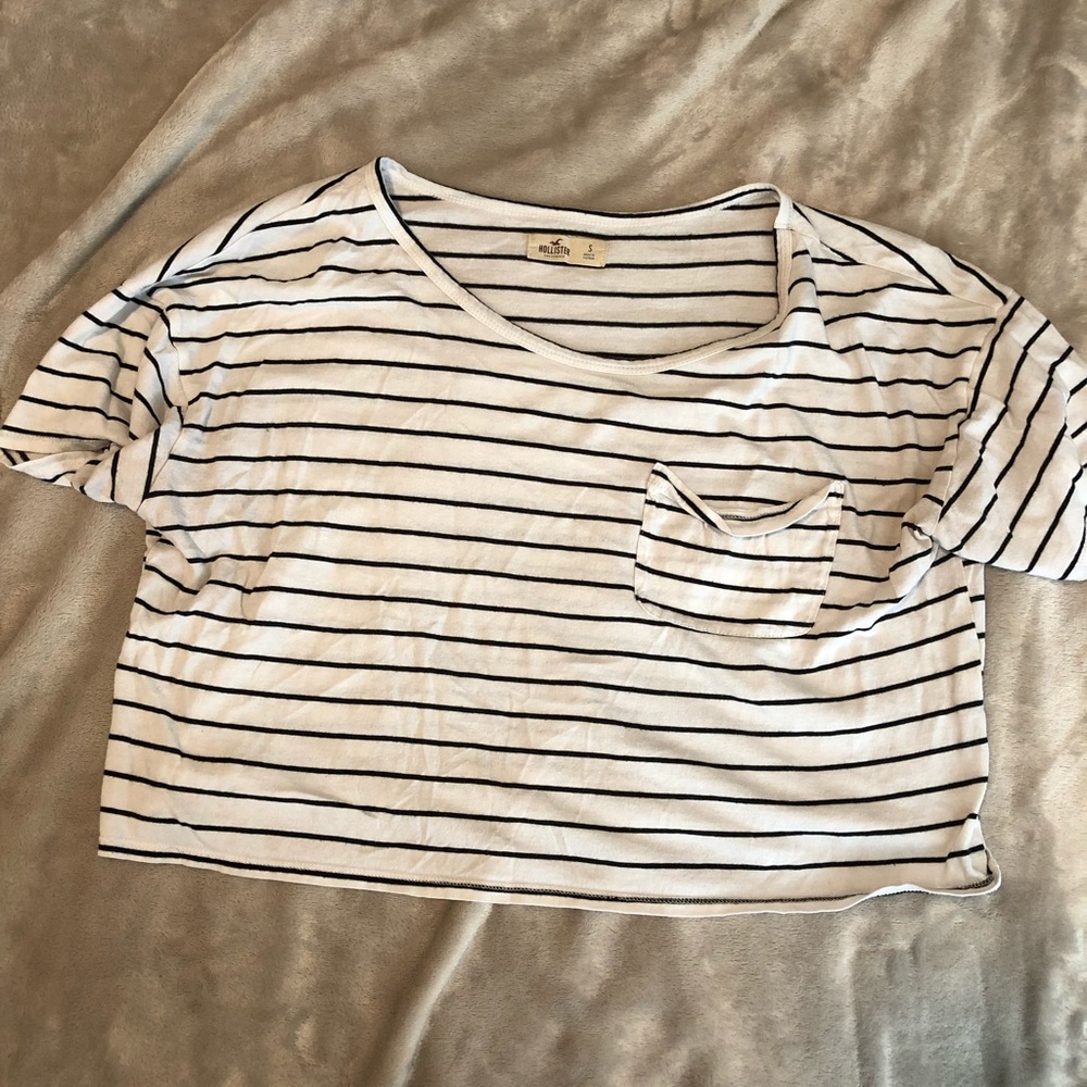 Cropped Striped Hollister shirt
